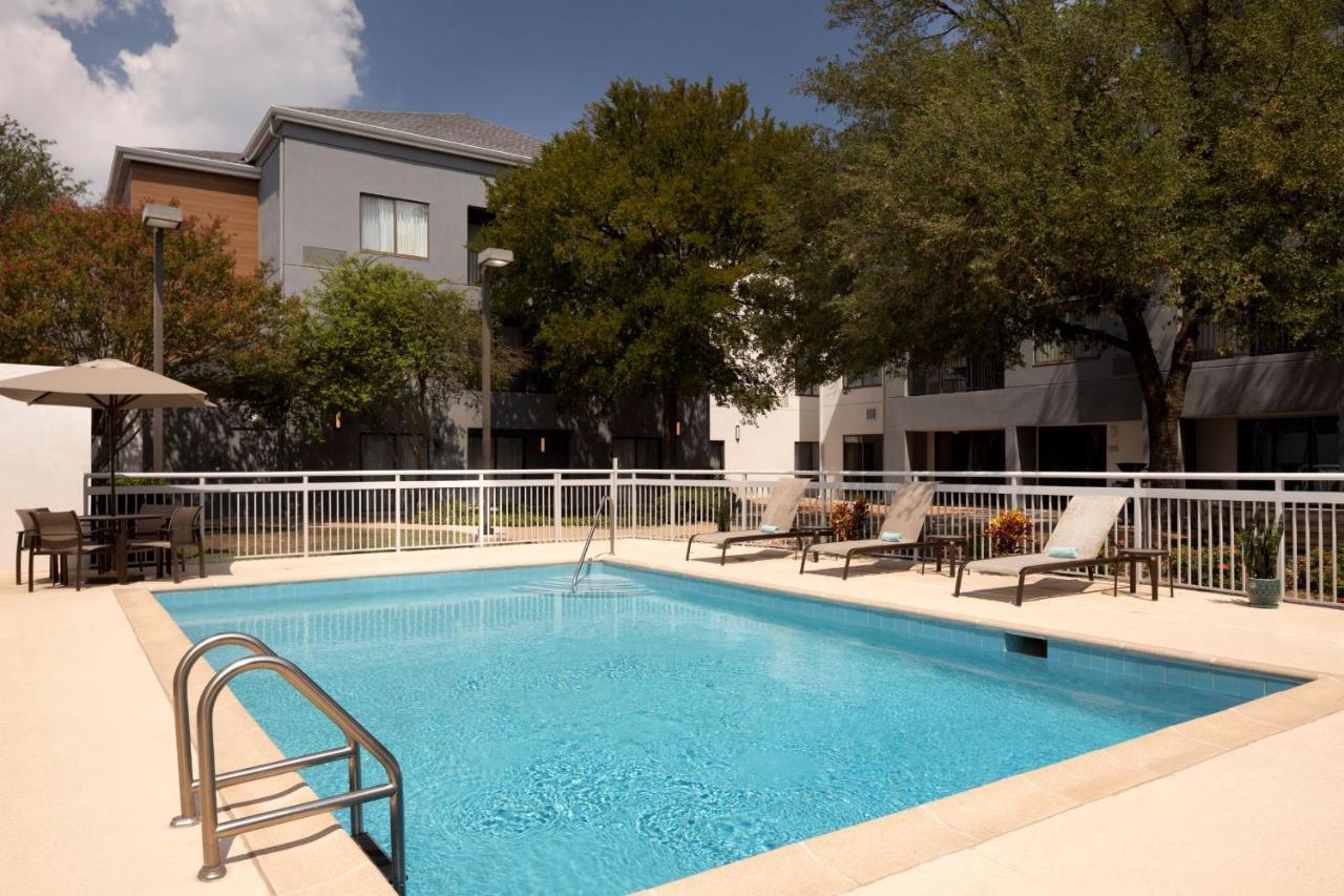 Отель Courtyard By Marriott- Austin Раунд-Рок Экстерьер фото